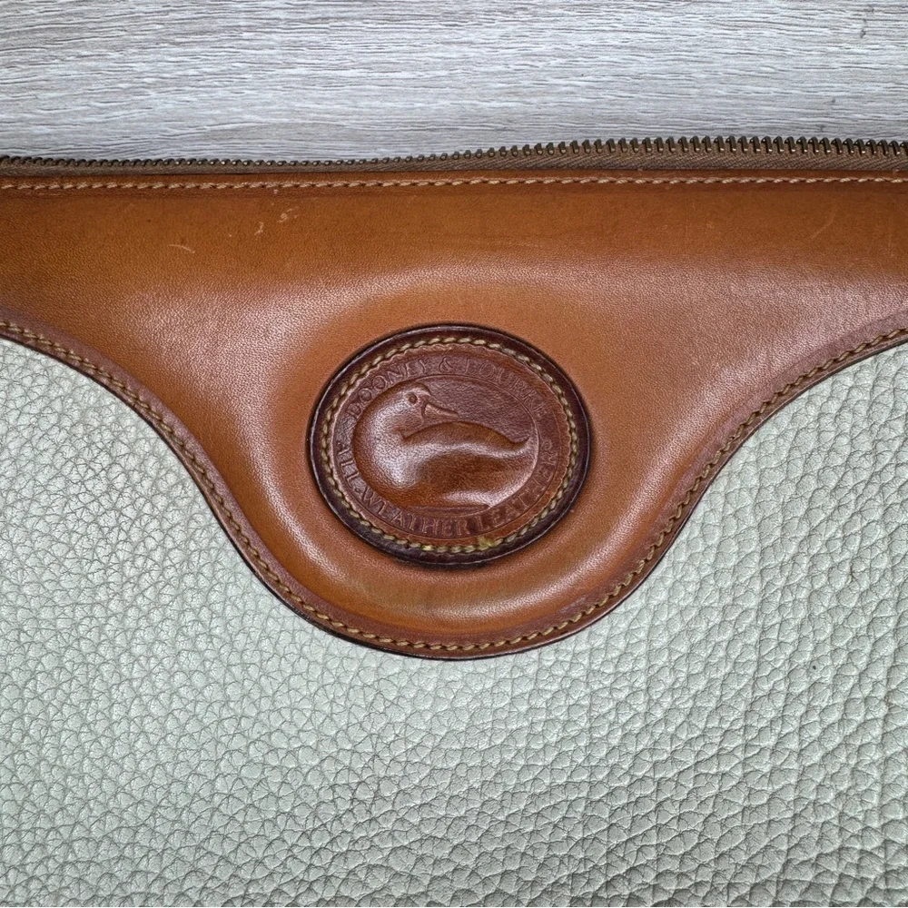 Dooney & Bourke Cream and Tan Leather Bag Vintage - Picture 5 of 15